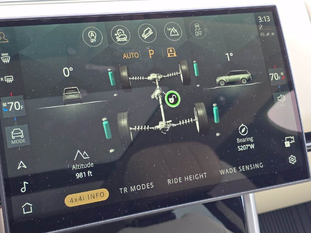New 2026 Land Rover Range Rover Long Wheelbase SE AWD/4WD image 21