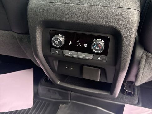 Used 2025 Chevrolet Traverse High Country w/ LPO, Floor Liner Package AWD/4WD image 23