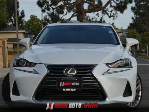 Used 2017 Lexus IS 200t RWD image 17