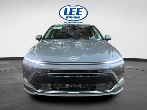 New 2026 Hyundai Sonata Blue FWD image 2