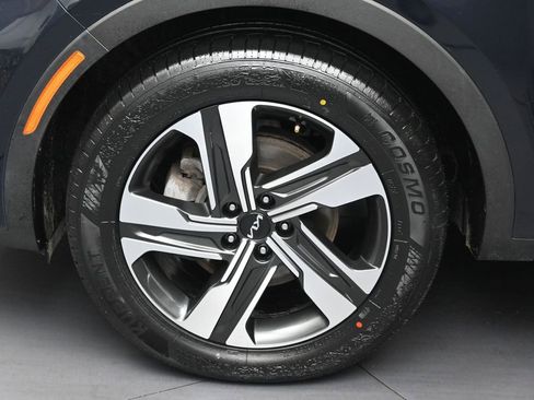 Used 2022 Kia Sorento EX AWD/4WD image 37