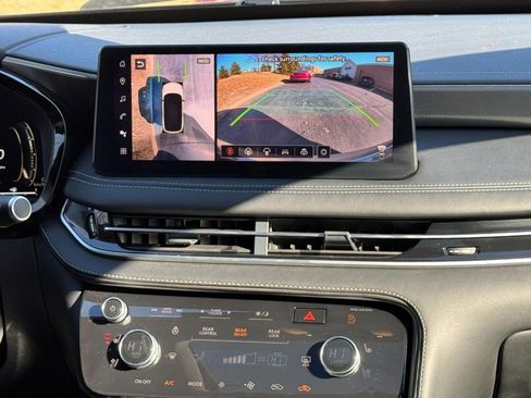 Used 2026 INFINITI QX60 Luxe w/ Cargo Package image 13