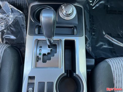 Certified 2024 Toyota 4Runner SR5 AWD/4WD image 31