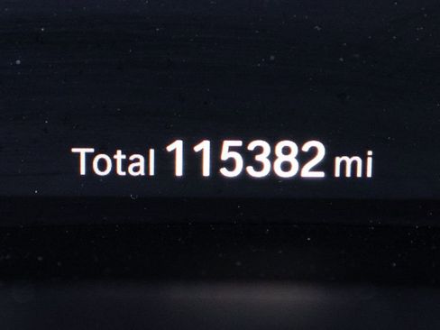 Used 2021 BMW X6 xDrive40i w/ Executive Package 2 image 17