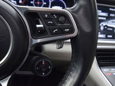 Used 2017 Porsche Panamera Turbo image 38