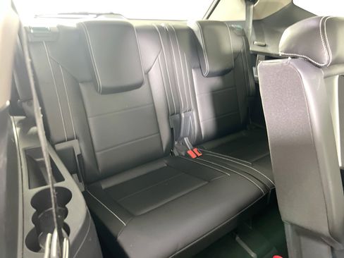 Used 2023 Volkswagen Atlas SEL image 28