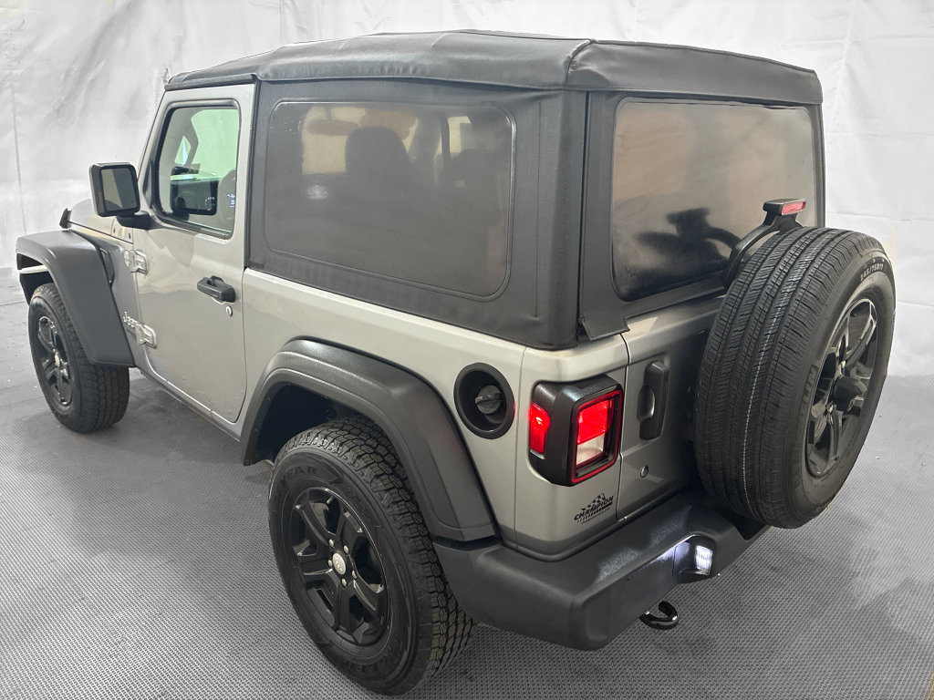 Used 2019 Jeep Wrangler Sport AWD/4WD image 4