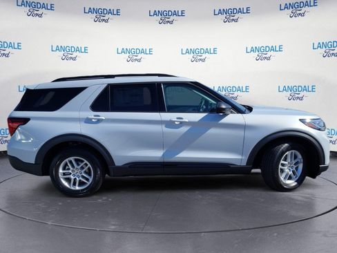 New 2026 Ford Explorer Active w/ Active Comfort Package RWD image 3