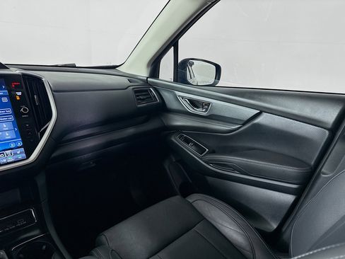 Used 2023 Subaru Ascent Limited image 27