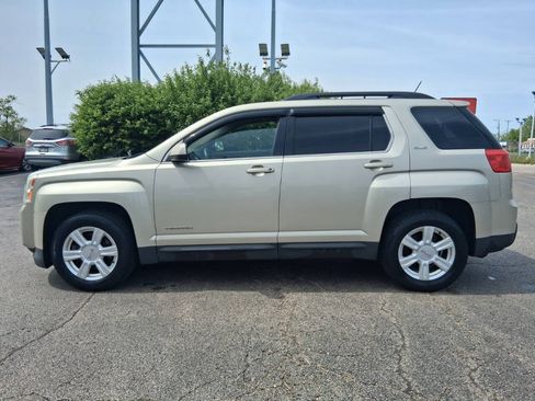 Used 2014 GMC Terrain SLE w/ Safety Package FWD image 4