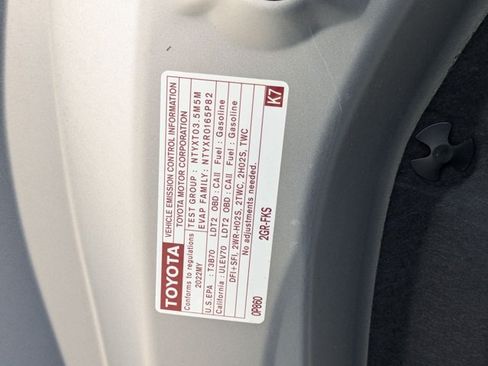 Used 2022 Toyota Highlander LE FWD image 24