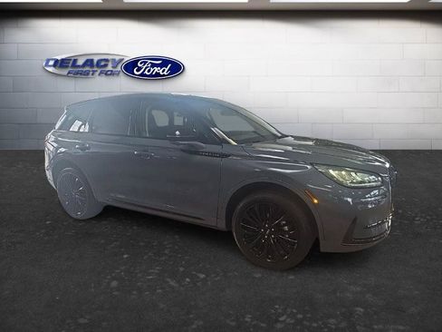 Used 2024 Lincoln Corsair AWD w/ Equipment Group 101A image 9