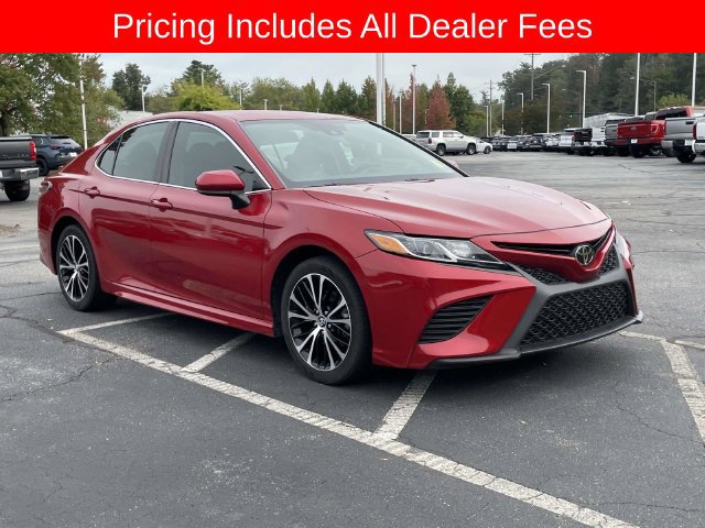Used 2020 Toyota Camry SE FWD image 7