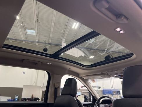 Used 2024 Lincoln Aviator Reserve w/ Equipment Group 201A AWD/4WD image 19