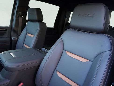 New 2026 GMC Sierra 2500 AT4 w/ AT4 Premium Plus Package image 8