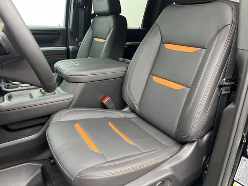 New 2026 GMC Sierra 2500 AT4 w/ AT4 Premium Plus Package image 8