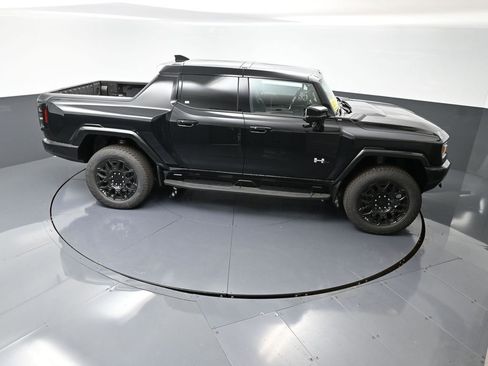 New 2025 GMC Hummer EV 2X w/ LPO, Sport Package image 38