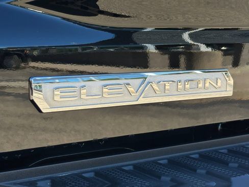 Used 2024 GMC Sierra 1500 Elevation w/ Preferred Package AWD/4WD image 39