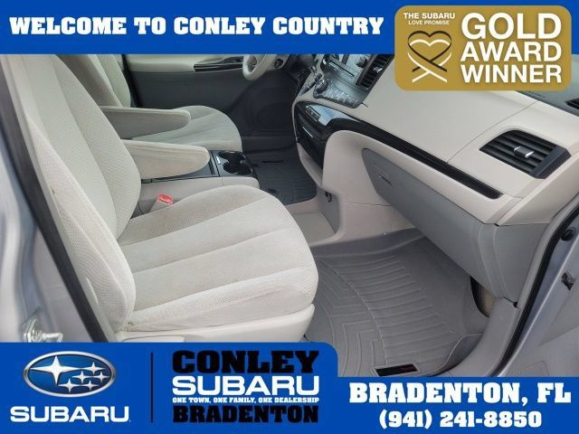 Used 2014 Toyota Sienna LE FWD image 12