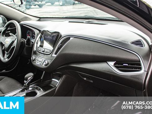 Used 2025 Chevrolet Malibu LT FWD image 22
