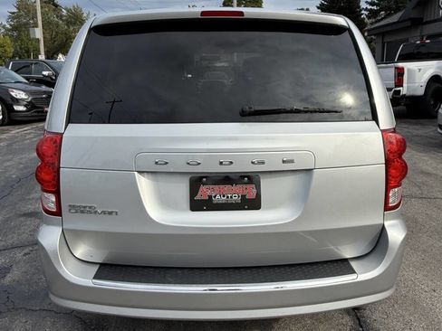 Used 2012 Dodge Grand Caravan SE image 5