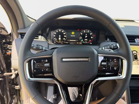 New 2026 Land Rover Discovery Sport Landmark AWD/4WD image 23