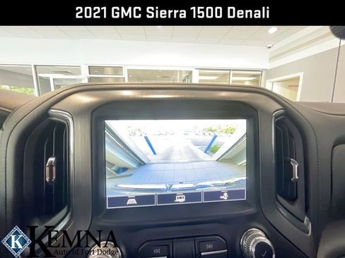 Used 2021 GMC Sierra 1500 Denali w/ Denali Premium Package image 18