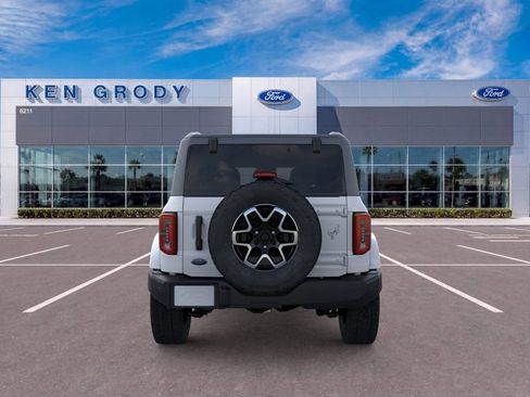New 2026 Ford Bronco Outer Banks AWD/4WD image 6