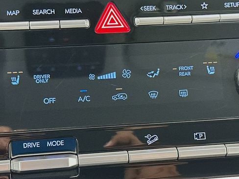 Certified 2026 Hyundai Santa Fe SEL FWD image 20