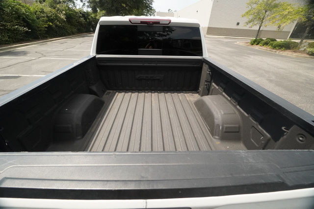 Used 2024 GMC Sierra 1500 AT4 w/ Technology Package AWD/4WD image 13