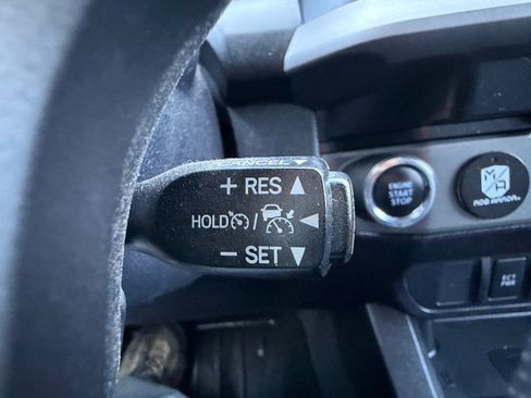 Used 2021 Toyota Tacoma TRD Off-Road RWD image 27
