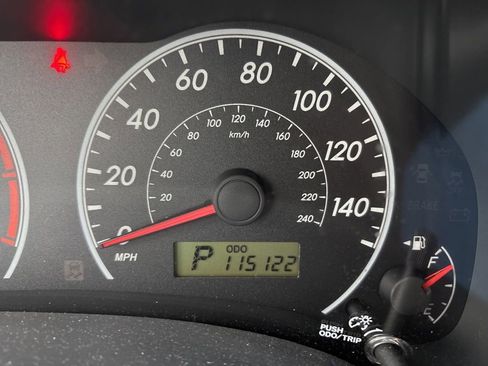 Used 2013 Toyota Corolla L image 23