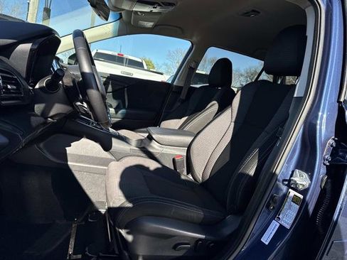 Used 2022 Subaru Outback Premium image 6