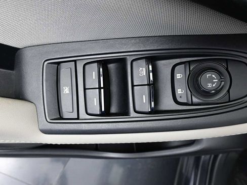 Used 2023 Subaru Forester AWD/4WD image 6