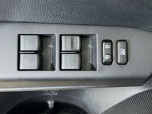 Used 2016 Toyota RAV4 XLE w/ Protection Package AWD/4WD image 15