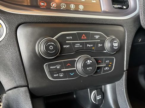 Used 2022 Dodge Charger R/T w/ Blacktop Package RWD image 22