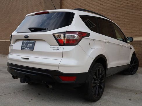Used 2017 Ford Escape Titanium image 10