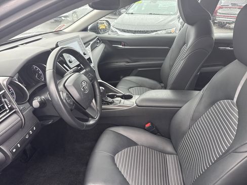 Used 2023 Toyota Camry SE image 12