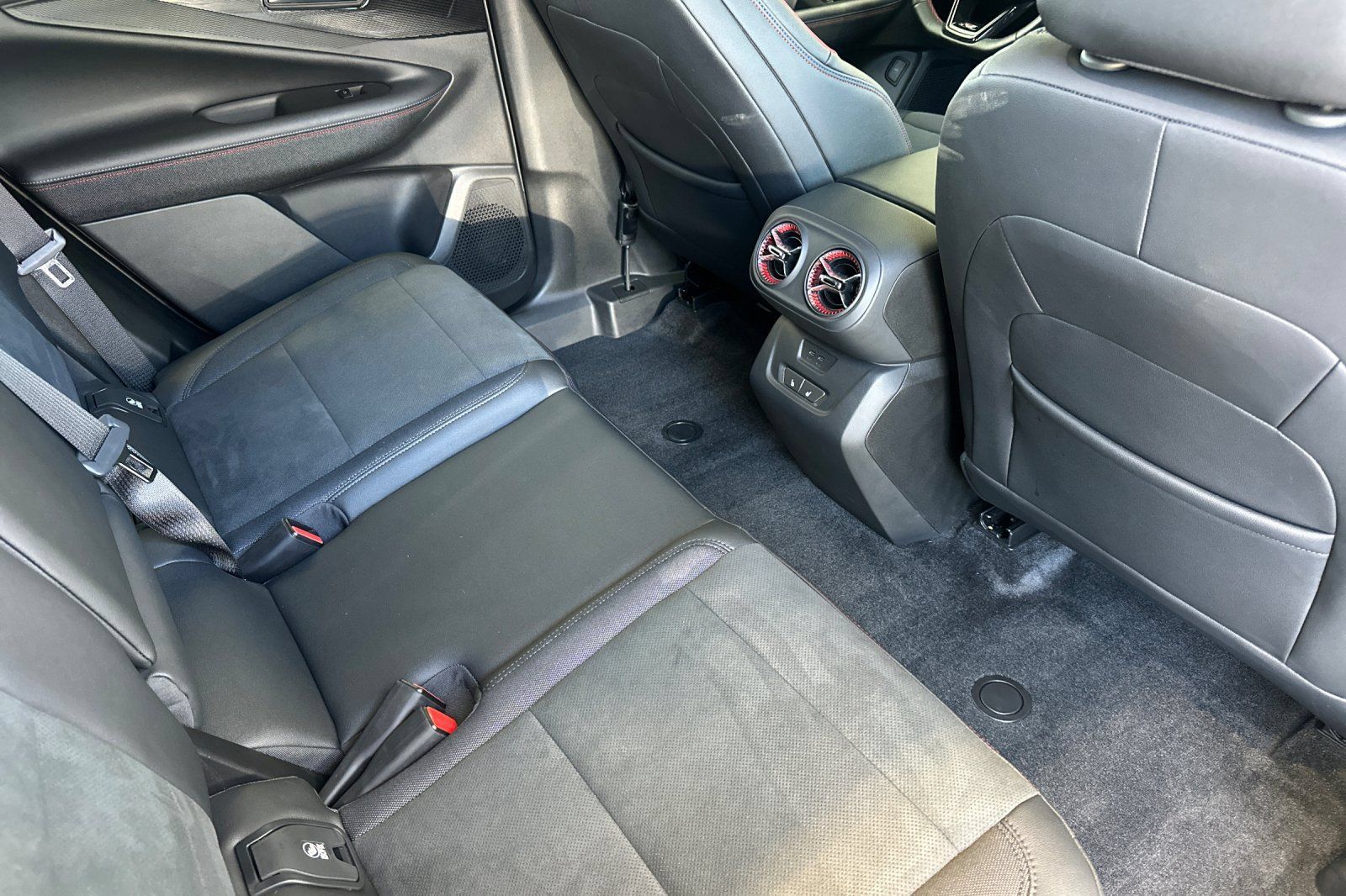 Used 2024 Chevrolet Blazer EV RS AWD/4WD image 18