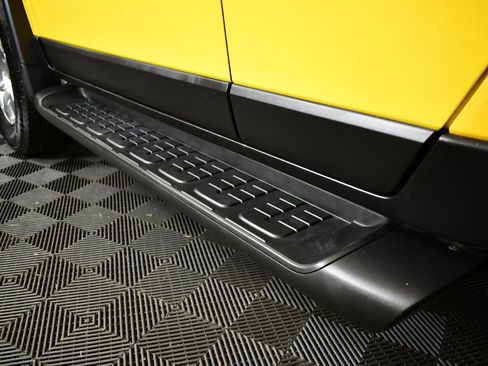 Used 2007 Toyota FJ Cruiser 4WD image 35