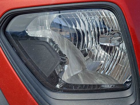 Used 2022 Kia Soul LX image 11