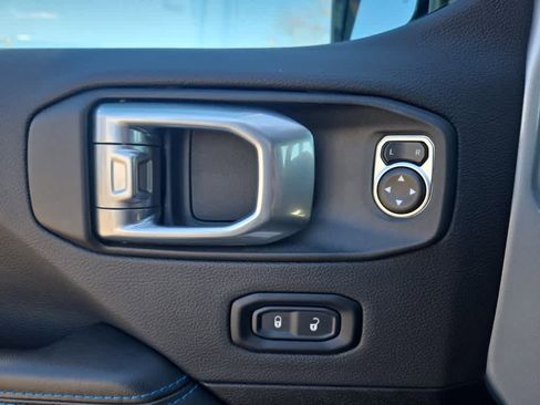 Used 2024 Jeep Wrangler High Altitude image 21