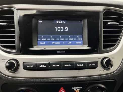 Used 2020 Hyundai Accent SE FWD image 15