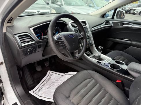 Used 2013 Ford Fusion SE FWD image 11