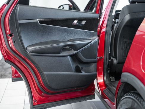 Used 2016 Kia Sorento LX w/ LX Convenience Package image 40