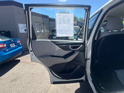 Used 2022 Subaru Forester AWD/4WD image 11