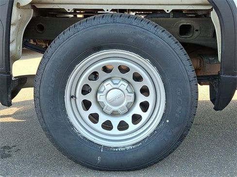 Used 2023 GMC Sierra 1500 Pro w/ Pro Value Package image 8