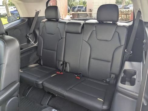 Certified 2024 Kia Telluride S w/ S Sunroof Package FWD image 16
