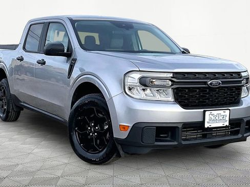 Certified 2022 Ford Maverick XLT w/ Equipment Group 300A Standard image 12