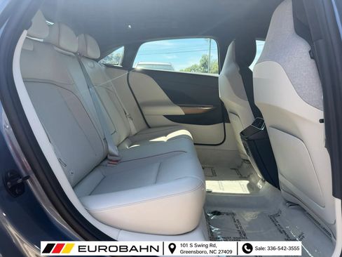 Used 2024 Lucid Air Touring AWD/4WD image 17
